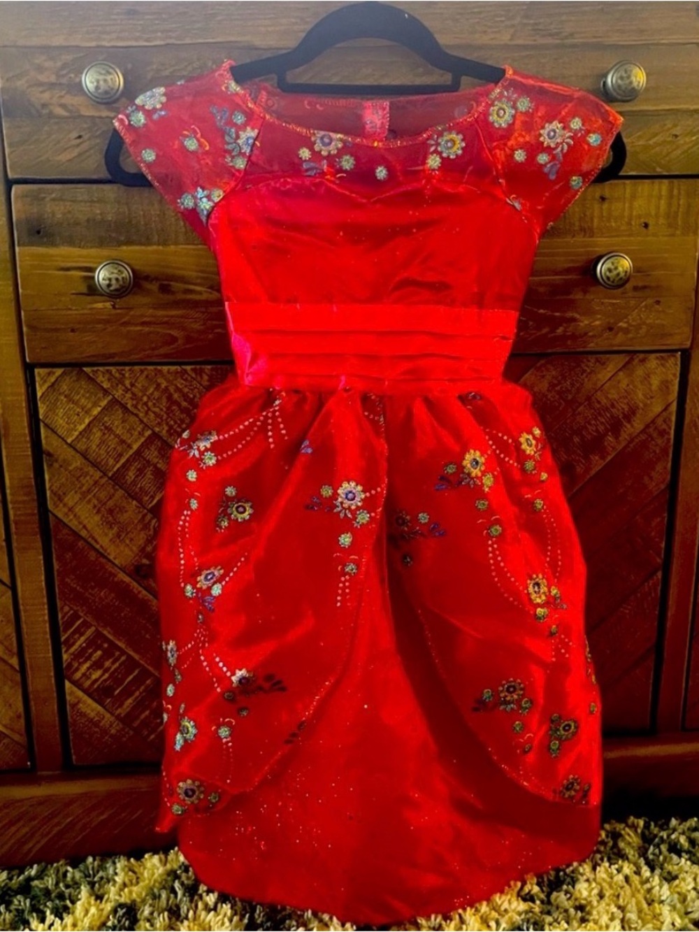 Disney Elena of Avalon Princess Costume 4-6Y Red Light Up Dress Halloween